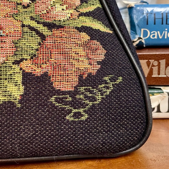 Vintage Lilac Floral Tapestry Needlepoint Bag Purse - Picture 7 of 14